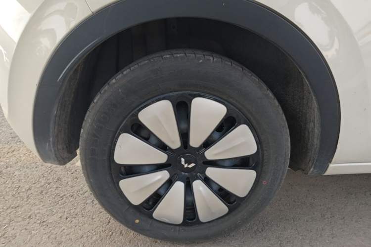 Used Wuling Bingo 2024 333 km Enjoyment Version Right Rear Wheel Hub