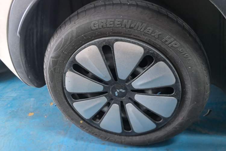 Used Wuling Bingo 2024 333 km Enjoyment Version Right Rear Wheel Hub