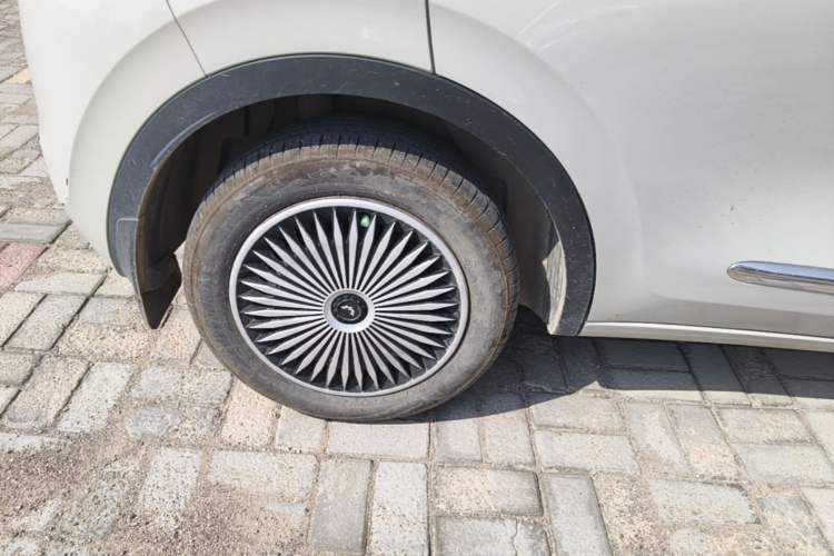 Used Wuling Bingo 2024 333 km Enjoyment Version Right Rear Wheel Hub