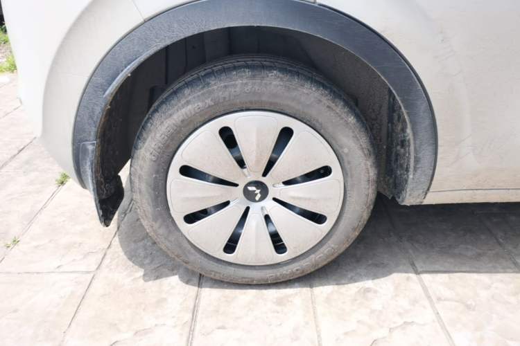 Used Wuling Bingo 2024 203km Light Edition Right Rear Wheel Hub