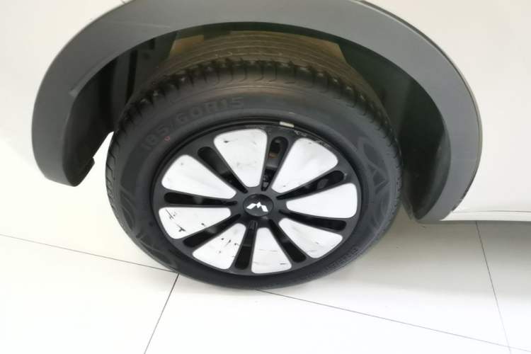 Used Wuling Bingo 2024 333 km Enjoyment Version Right Rear Wheel Hub