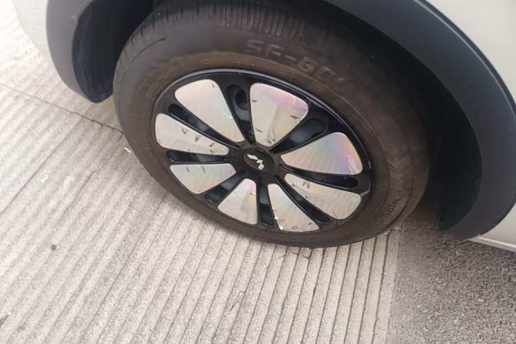 Used Wuling Bingo 2024 333 km Enjoyment Version Right Rear Wheel Hub