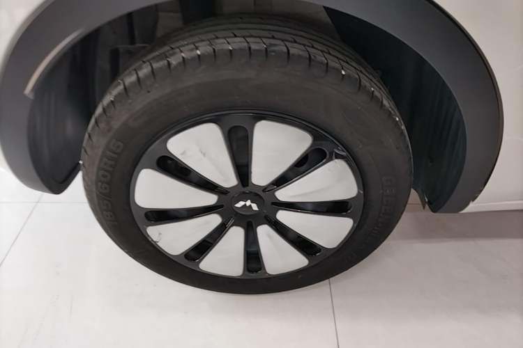 Used Wuling Bingo 2024 333 km Enjoyment Version Right Rear Wheel Hub