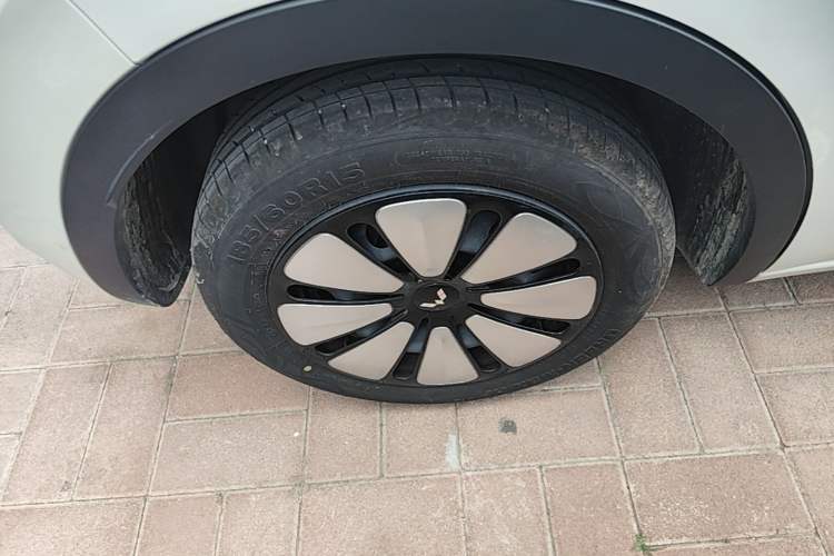 Used Wuling Bingo 2024 333 km Enjoyment Version Right Rear Wheel Hub