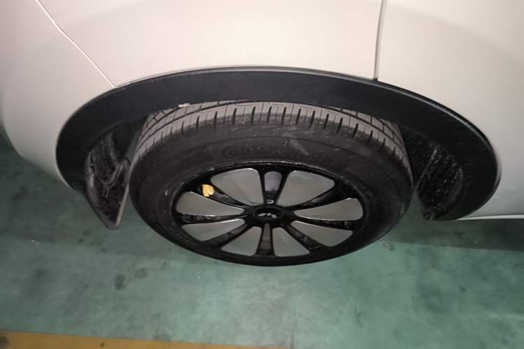 Used Wuling Bingo 2024 333 km Enjoyment Version Right Rear Wheel Hub