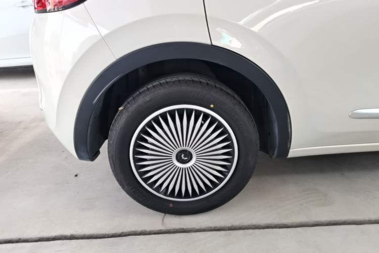 Used Wuling Bingo 2024 203km Light Edition Right Rear Wheel Hub