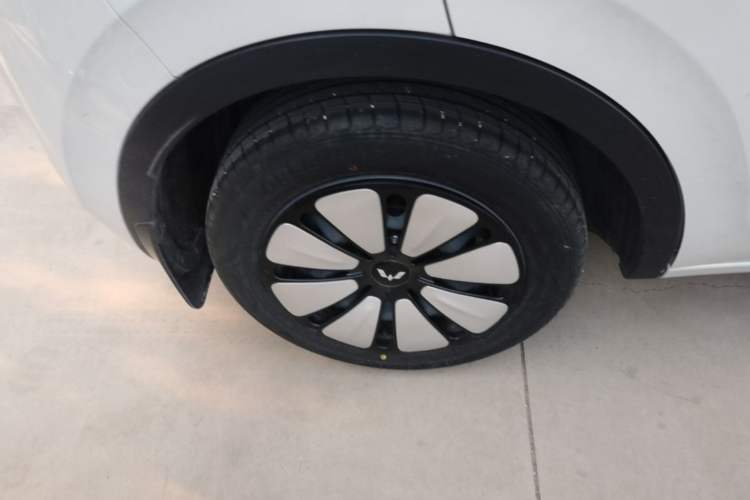 Used Wuling Bingo 2024 333 km Enjoyment Version Right Rear Wheel Hub