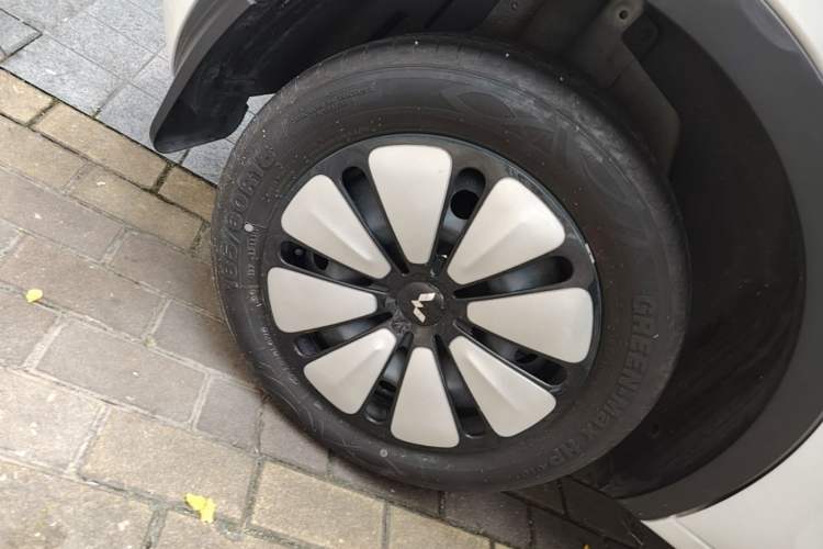 Used Wuling Bingo 2024 203km Light Edition Right Rear Wheel Hub
