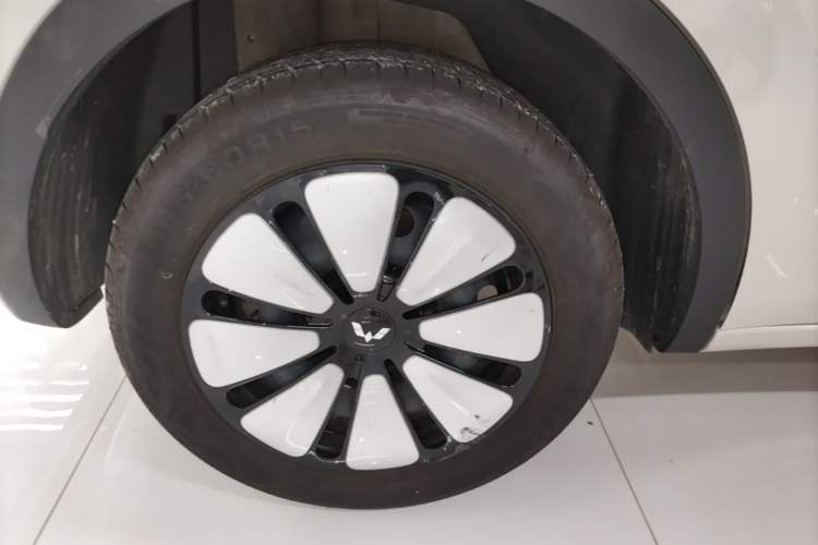 Used Wuling Bingo 2024 333 km Enjoyment Version Right Rear Wheel Hub