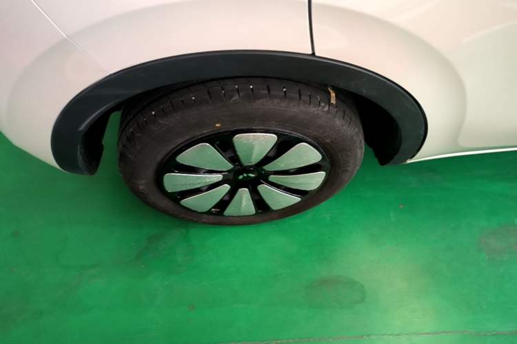 Used Wuling Bingo 2024 333 km Enjoyment Version Right Rear Wheel Hub