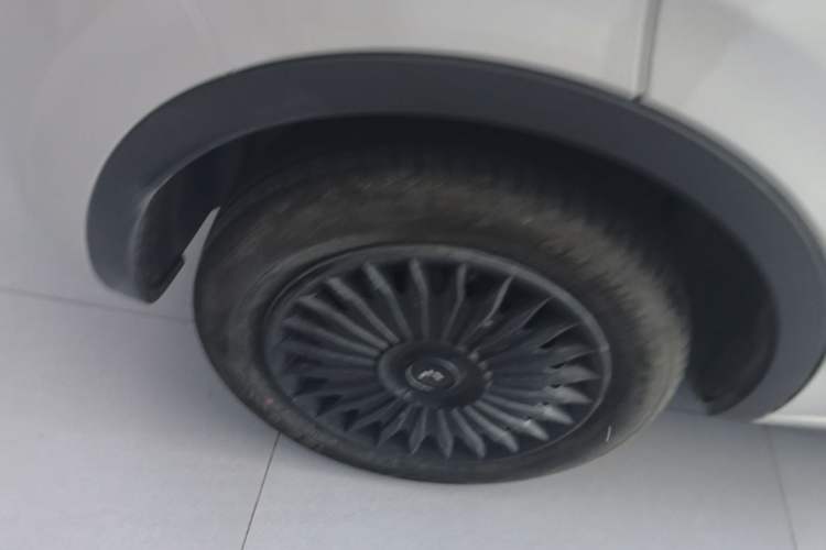 Used Wuling Bingo 2024 333 km Enjoyment Version Right Rear Wheel Hub