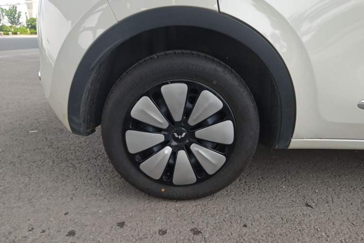 Used Wuling Bingo 2024 333 km Enjoyment Version Right Rear Wheel Hub