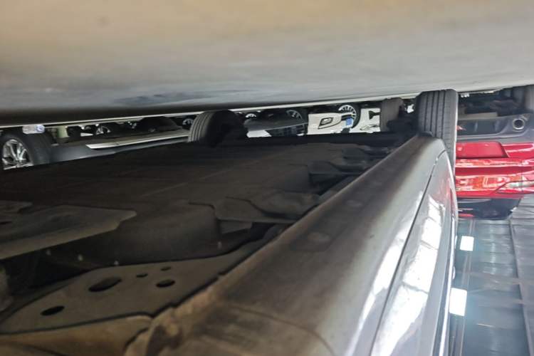 Used Wuling Bingo 2024 333 km Lingxi Connected Version Right Side Sill