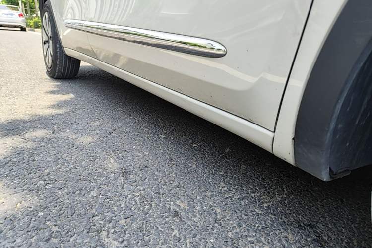 Used Wuling Bingo 2024 333 km Enjoyment Version Right Side Sill