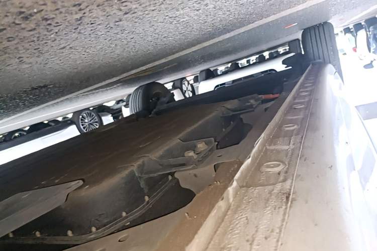 Used Wuling Bingo 2024 203km Light Edition Right Side Sill