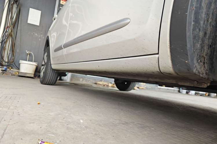 Used Wuling Bingo 2024 203km Light Edition Right Side Sill