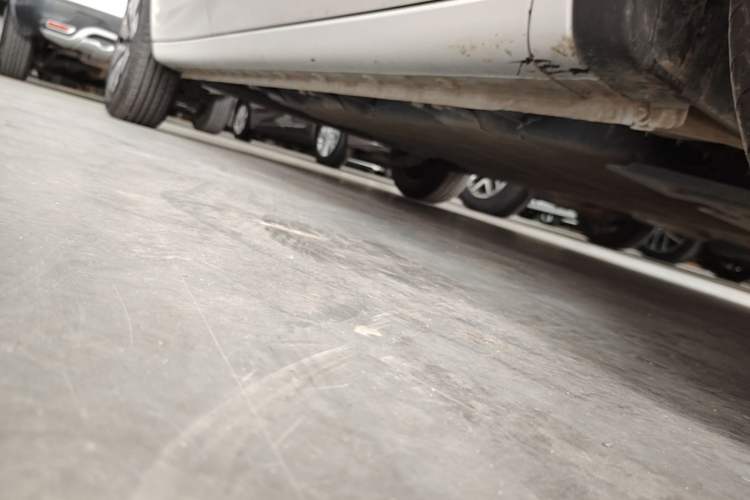 Used Wuling Bingo 2024 333 km Lingxi Connected Version Right Side Sill