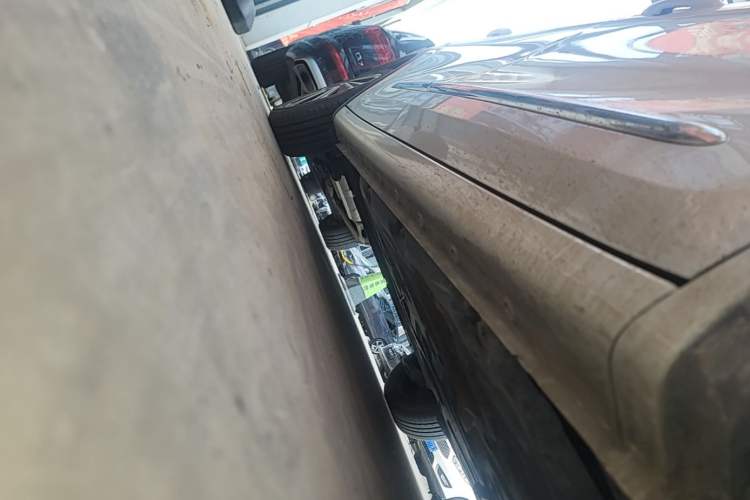 Used Wuling Bingo 2024 333 km Lingxi Connected Version Right Side Sill