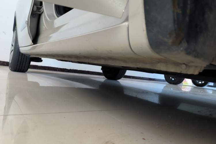 Used Wuling Bingo 2024 333 km Enjoyment Version Right Side Sill