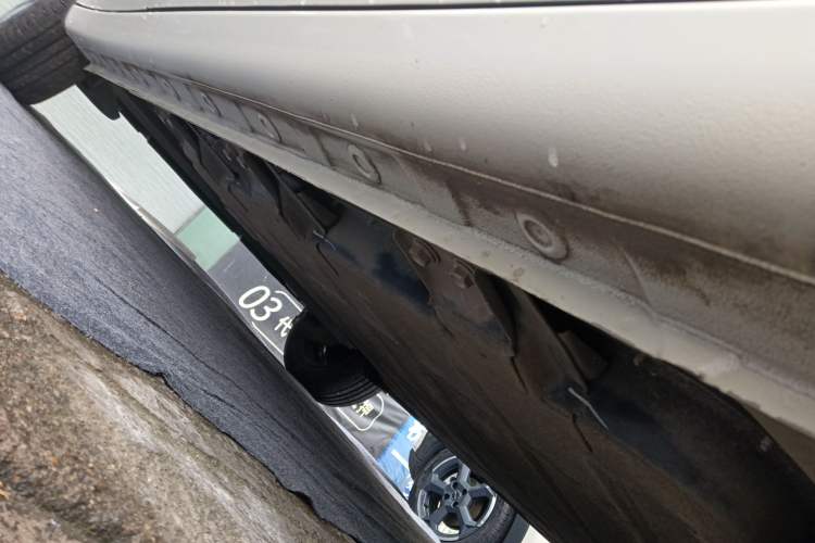 Used Wuling Bingo 2024 333 km Enjoyment Version Right Side Sill
