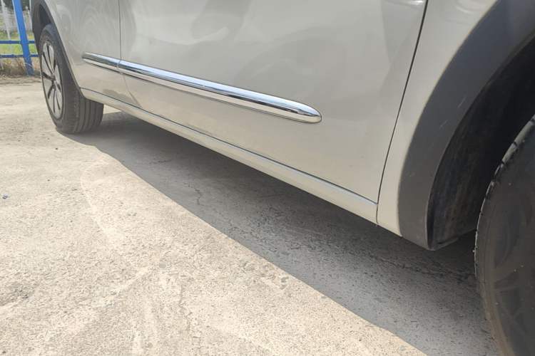 Used Wuling Bingo 2024 333 km Enjoyment Version Right Side Sill