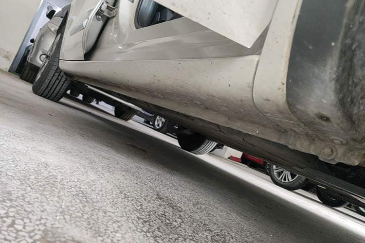 Used Wuling Bingo 2024 333 km Lingxi Connected Version Right Side Sill