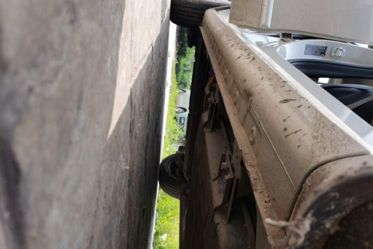 Used Wuling Bingo 2024 203km Light Edition Right Side Sill
