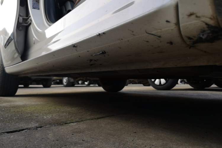 Used Wuling Bingo 2024 333 km Lingxi Connected Version Right Side Sill