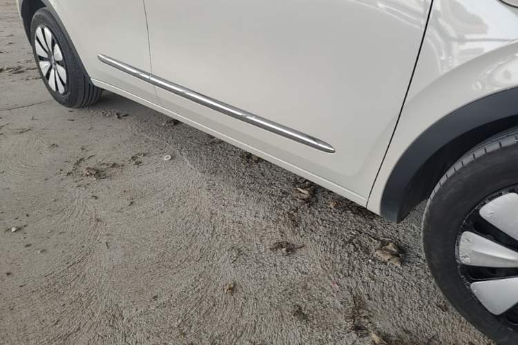 Used Wuling Bingo 2024 333 km Enjoyment Version Right Side Sill