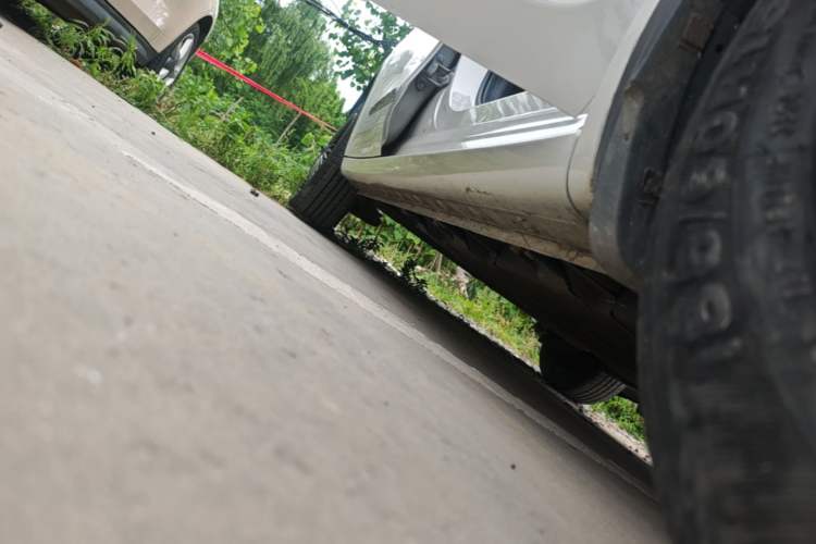 Used Wuling Bingo 2024 333 km Lingxi Connected Version Right Side Sill