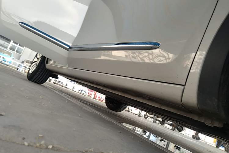 Used Wuling Bingo 2024 333 km Enjoyment Version Right Side Sill