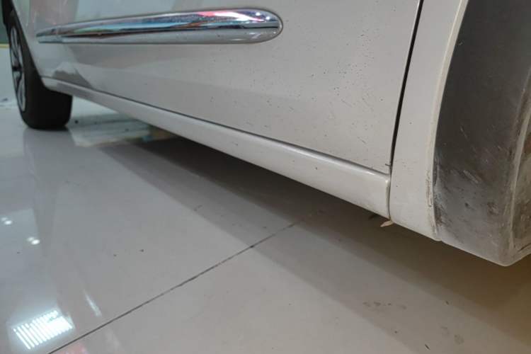 Used Wuling Bingo 2024 333 km Enjoyment Version Right Side Sill