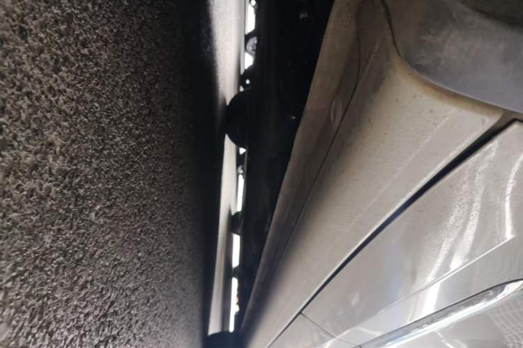 Used Wuling Bingo 2024 333 km Lingxi Connected Version Right Side Sill