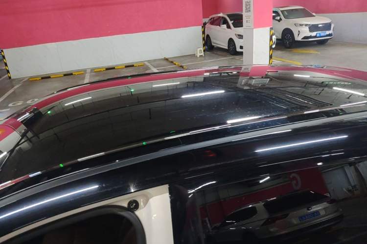 Used Wuling Bingo 2024 333 km Enjoyment Version Roof