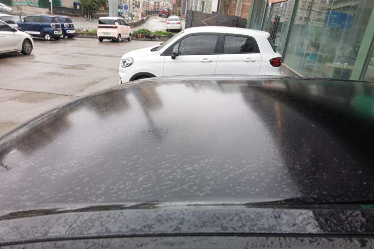 Used Wuling Bingo 2024 333 km Enjoyment Version Roof