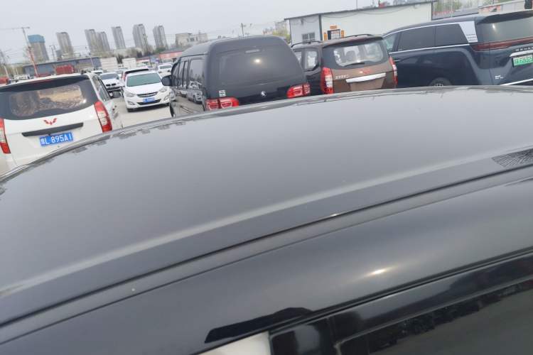 Used Wuling Bingo 2024 333 km Enjoyment Version Roof