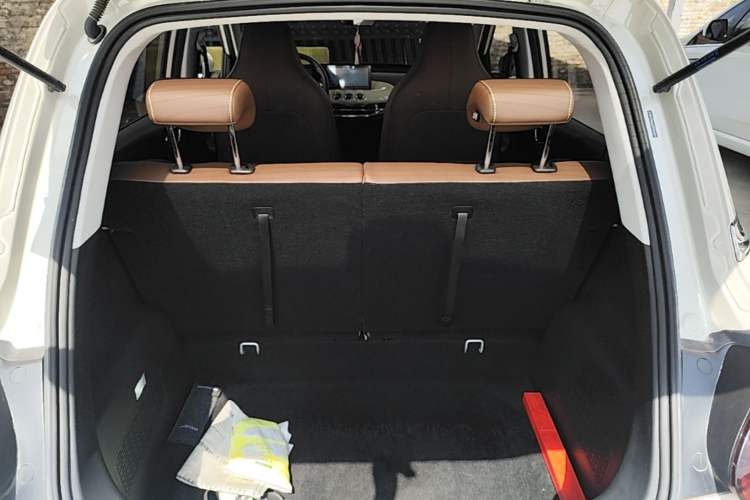 Used Wuling Bingo 2024 333 km Enjoyment Version Trunk