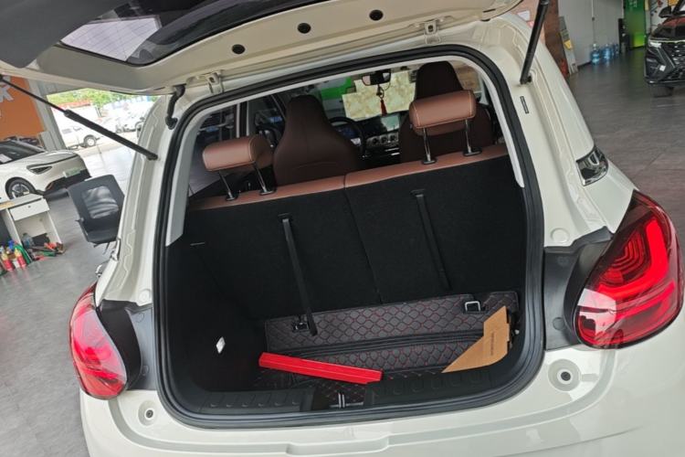Used Wuling Bingo 2024 333 km Enjoyment Version Trunk