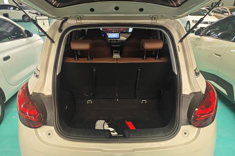 Used Wuling Bingo 2024 333 km Enjoyment Version Trunk
