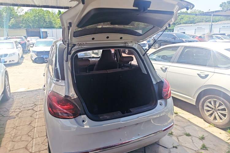 Used Wuling Bingo 2024 333 km Enjoyment Version Trunk