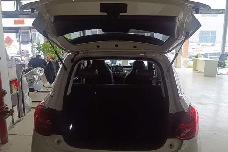 Used Wuling Bingo 2024 333 km Enjoyment Version Trunk