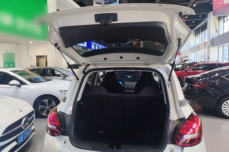 Used Wuling Bingo 2024 203km Light Edition Trunk