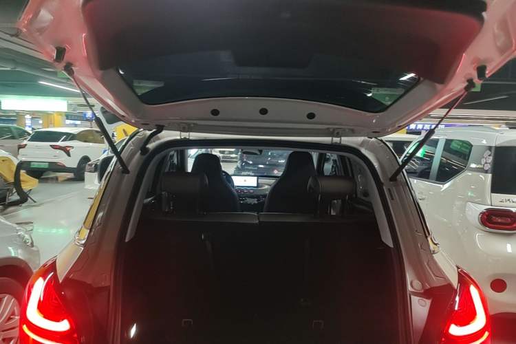 Used Wuling Bingo 2024 333 km Enjoyment Version Trunk