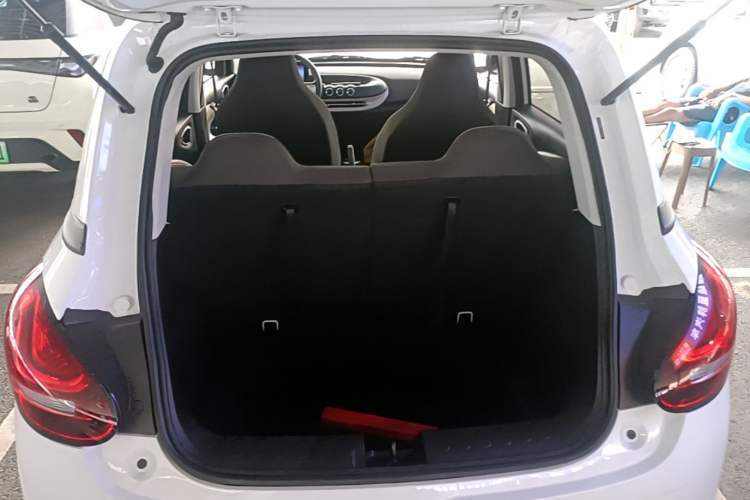 Used Wuling Bingo 2024 203km Light Edition Trunk