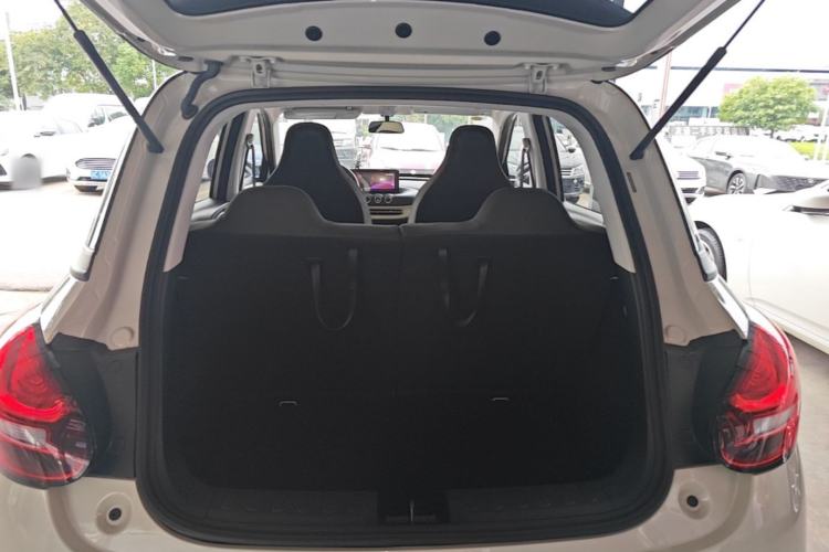 Used Wuling Bingo 2024 203km Light Edition Trunk