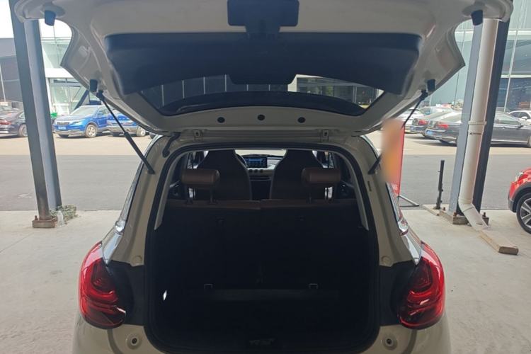 Used Wuling Bingo 2024 333 km Enjoyment Version Trunk