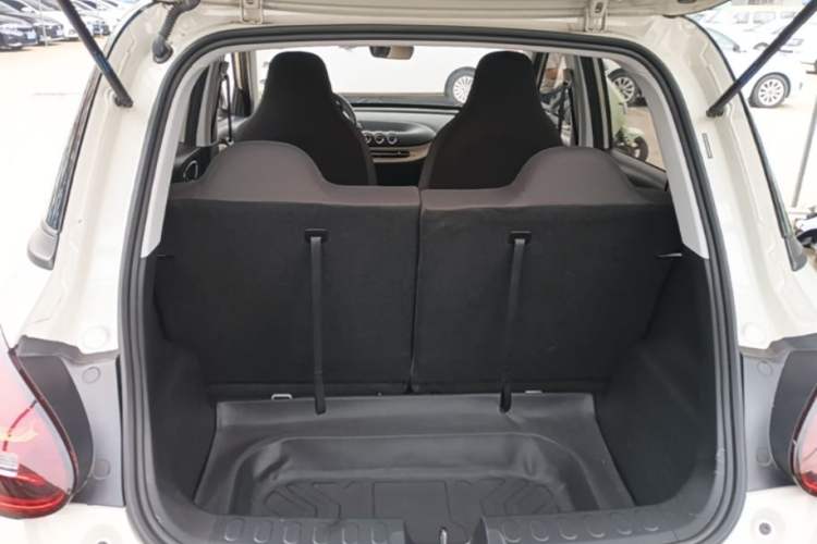 Used Wuling Bingo 2024 203km Light Edition Trunk