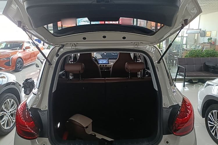 Used Wuling Bingo 2024 333 km Enjoyment Version Trunk
