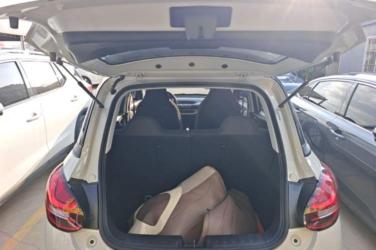 Used Wuling Bingo 2024 203km Light Edition Trunk