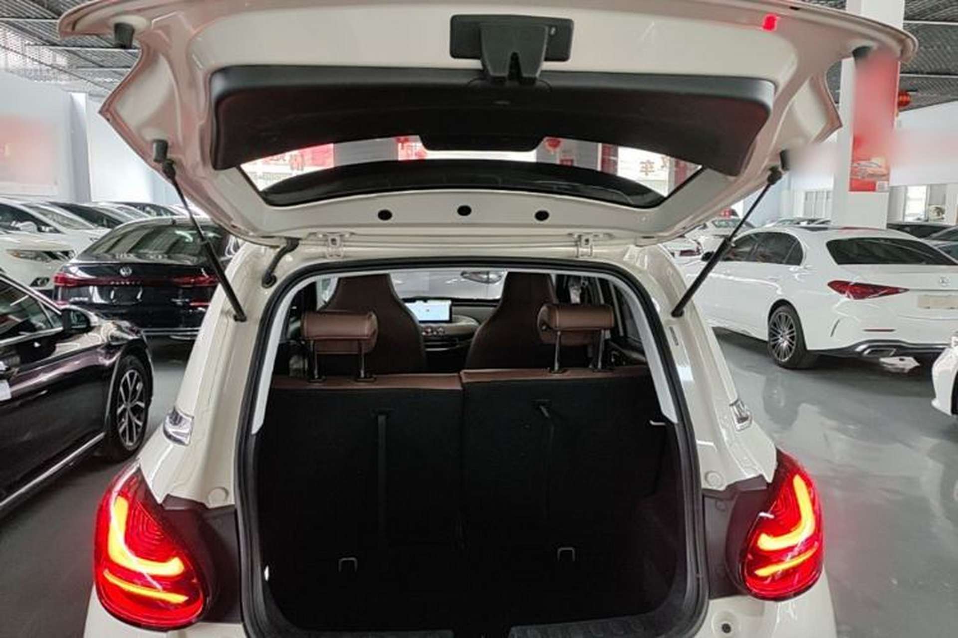 Used Wuling Bingo 2024 333 km Enjoyment Version Trunk